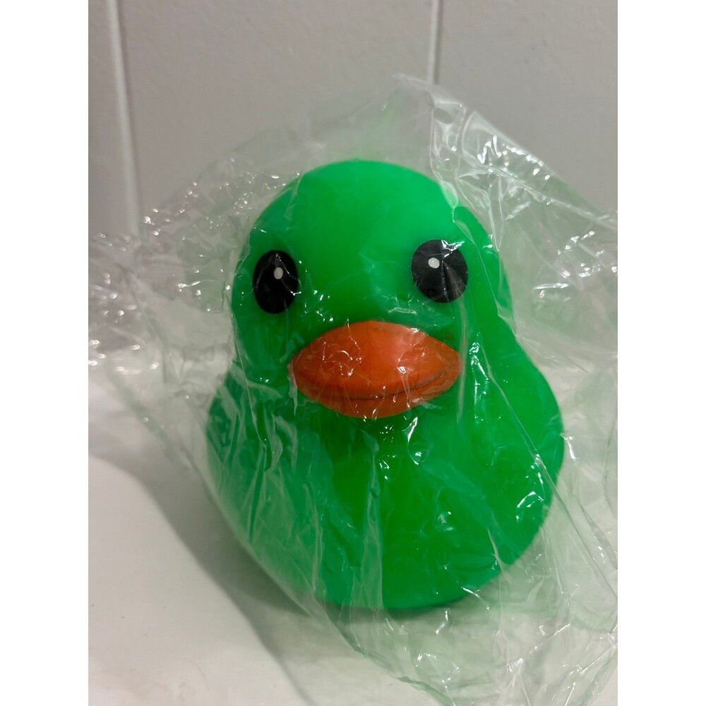 Squeezy Duck Laffy Quacks Jumbo Squishy green NEW
